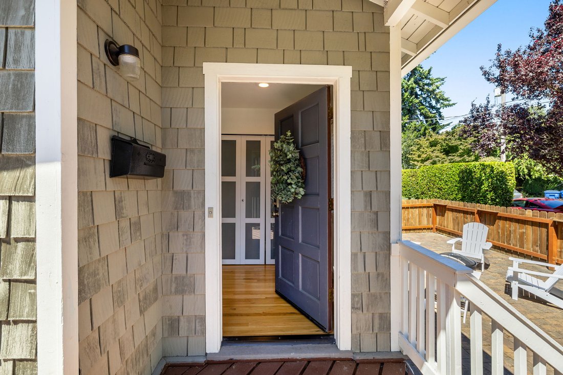 7509 16th Avenue Northwest Seattle - 1100xxs