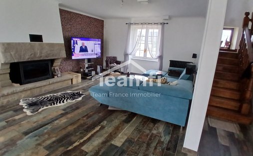 Castle for Sale in Lesneven, Brittany, France