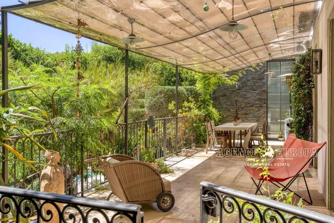 Villa in Cannes, Provence-Alpes-Côte d'Azur, France 5 - 15837445