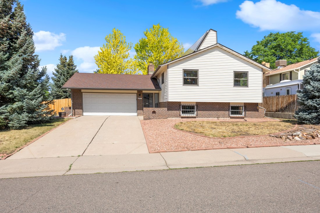 House in Columbine, Colorado, United States 2 - 15941363