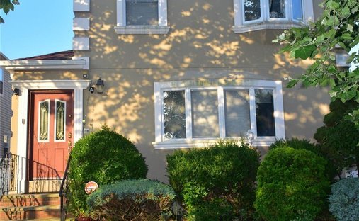 House in New York, New York, United States 1