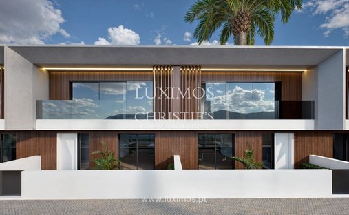 Villa in Praia da Luz, Algarve, Portugal 1