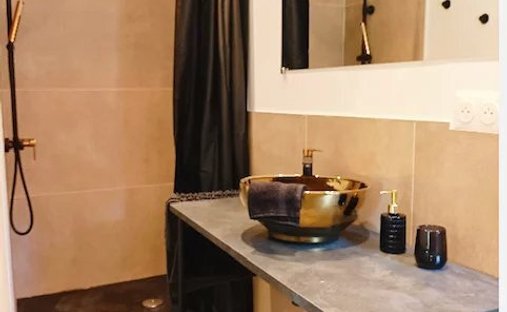 Sale Of Equestrian Estate Aimargues, 260m² 6 Rooms 1,050,000€ With Swimming Pool