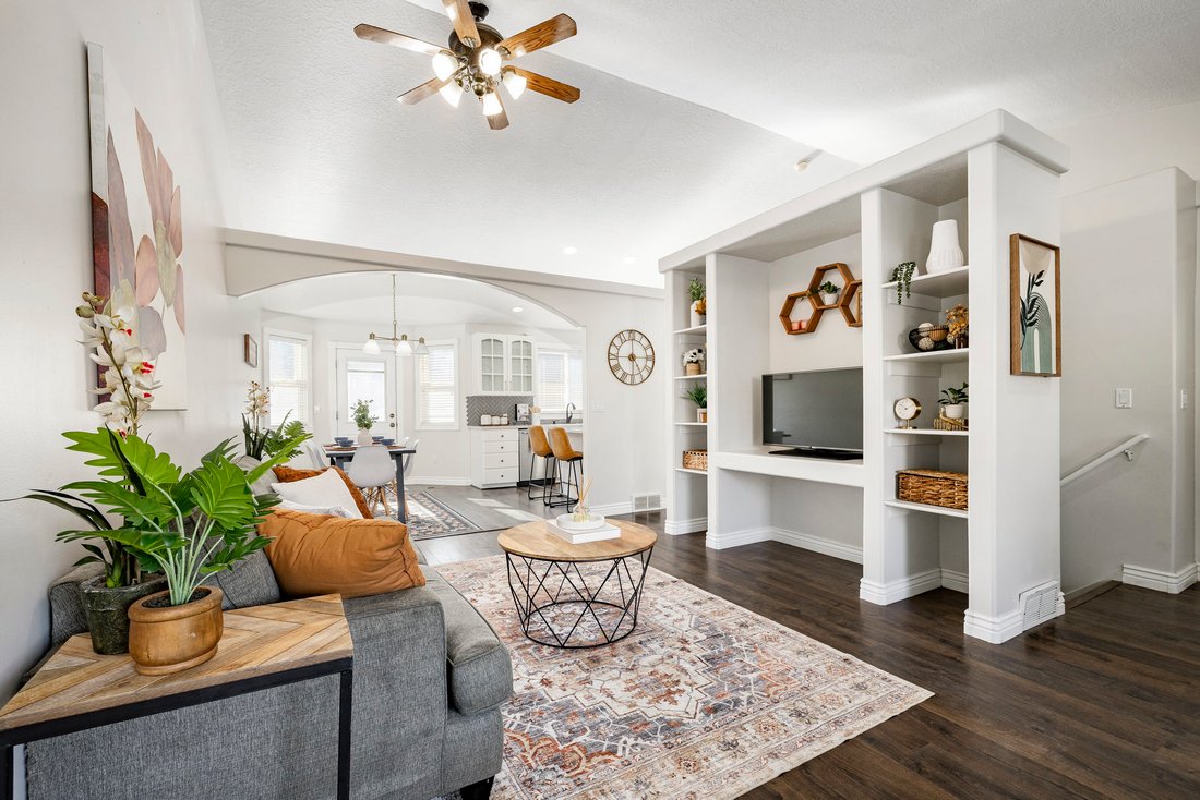 Peaceful Living In This Parkside - 1100xxs