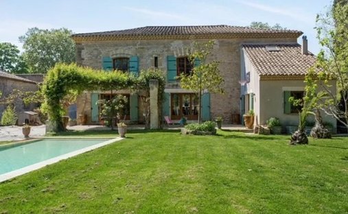 Sale Of Equestrian Estate Aimargues, 260m² 6 Rooms 1,050,000€ With Swimming Pool