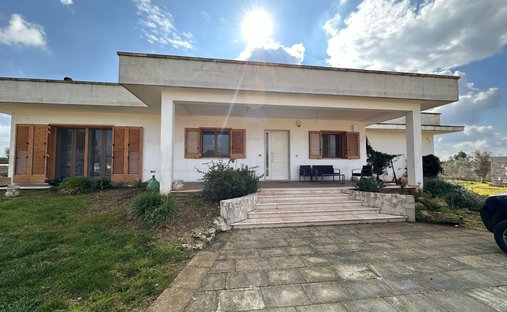 Villa in Cursi, Apulia, Italy 1