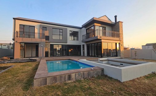 House in Olifantsfontein 410-JR, Gauteng, South Africa 1
