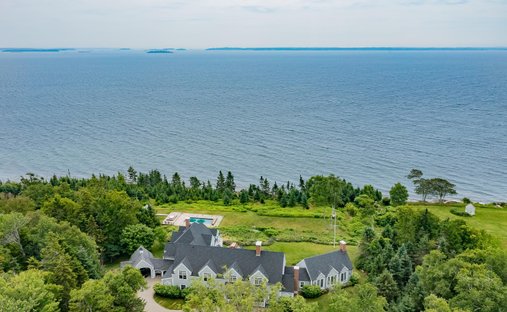 Luxury beachfront homes for sale - 507x312xc