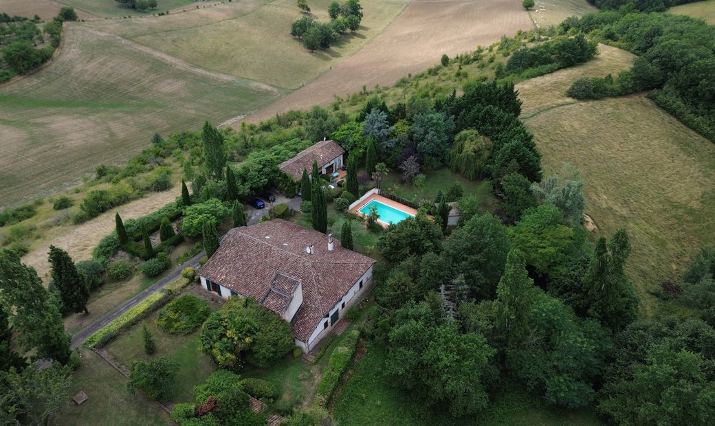 Castle for Sale in Moissac, Occitanie, France