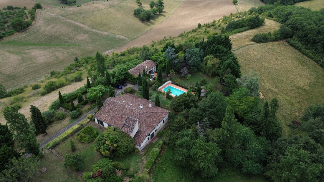 Whispers of the Chasselas: A Timeless Estate in Occitanie’s Golden Hills
