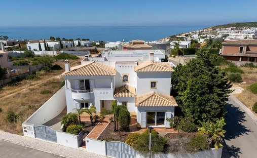 Villa in Praia De Porto Mós, Sao Goncalo de Lagos, Algarve 1