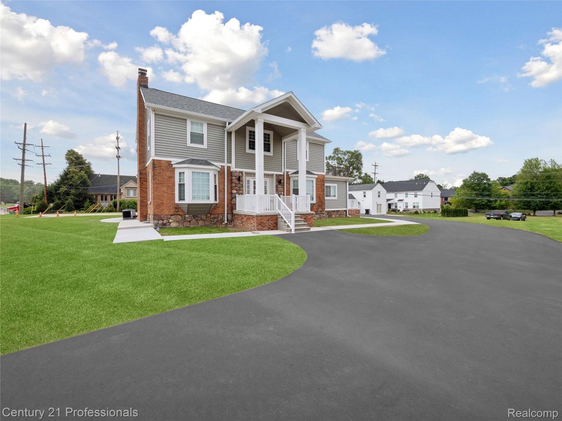House in Farmington Hills, Michigan, United States 2 - 15947446