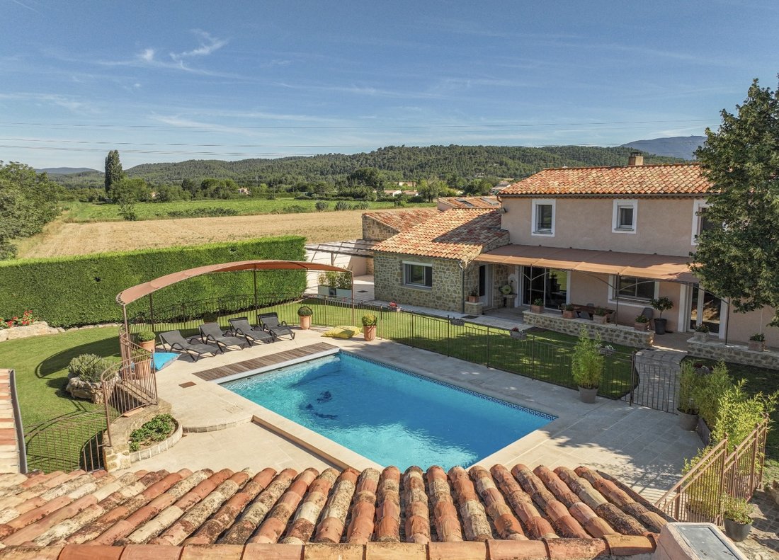 Le Rêve Provençal: A Luberon Castle Whispering of Sunlit Centuries