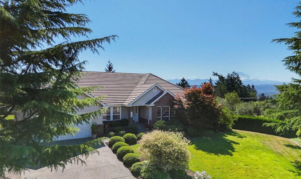 Single Family For Sale In Edgewood - 1040x620xc