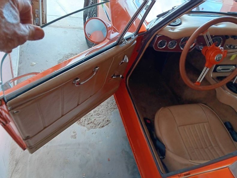 Cabriolet in Glendale, United States 5 - 15952578