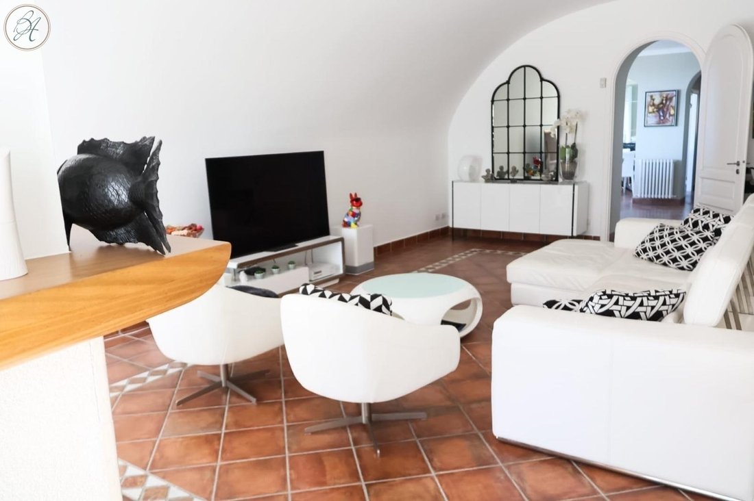 Villa in Menton, Provence-Alpes-Côte d'Azur, France 5 - 15951973