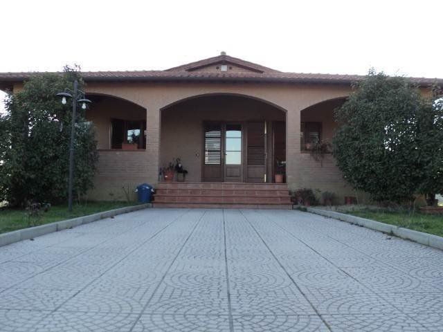 Villa in Outside Porta Ovile - Ravacciano, Siena, Tuscany 1 - 15948154