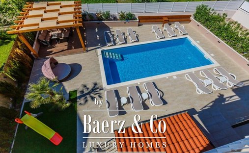 Townhouse in Kastel Luksic, Split-Dalmatia County, Croatia 1