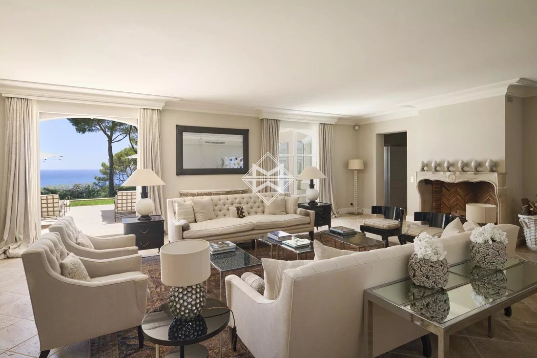 Villa in Cannes, Provence-Alpes-Côte d'Azur, France 5 - 15946319