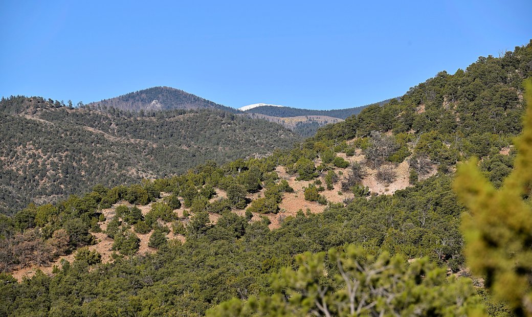 27 Lodge Circle In Santa Fe New - 1040x620xc