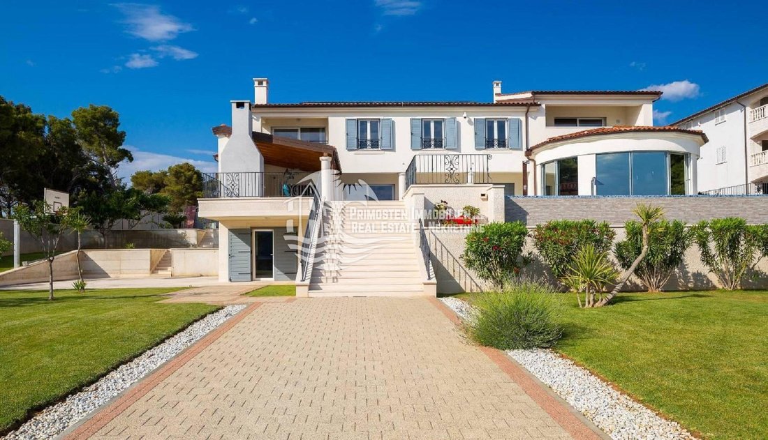 Villa in Gradska cetvrt Varos, Sibenik, Sibenik-Knin County 3 - 13533806