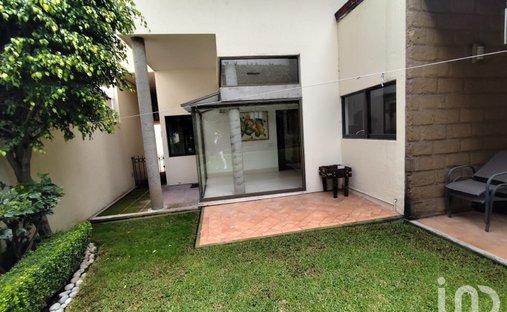 House in Santa Catarina Yecahuitzotl, Mexico City, Mexico 1