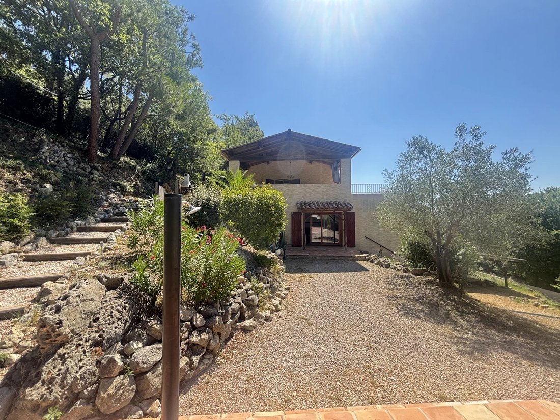 Villa in Figanières, Provence-Alpes-Côte d'Azur, Frankreich 2 - 15945970