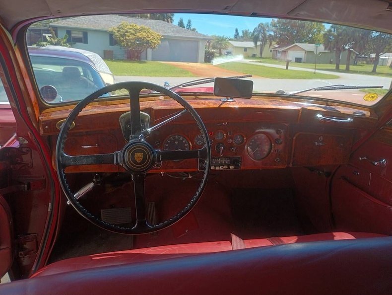 Sedan in Glendale, United States 3 - 15949442