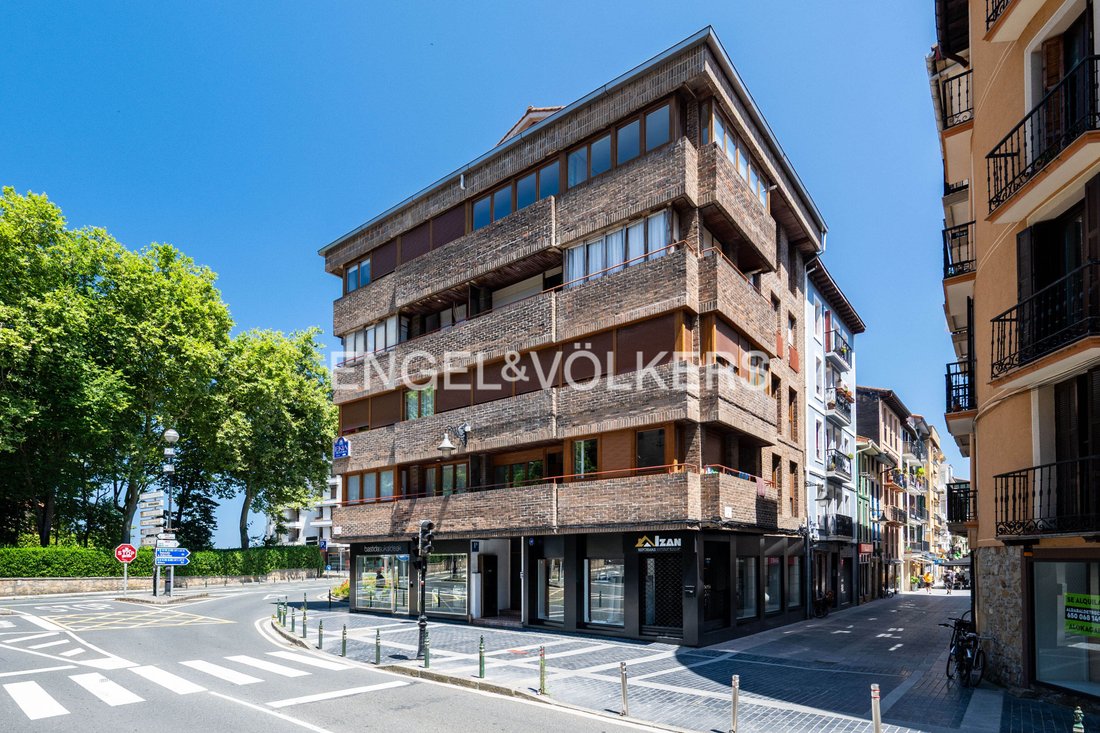 Charming Apartment With Great Potential: In Zarautz, Basque Country ...
