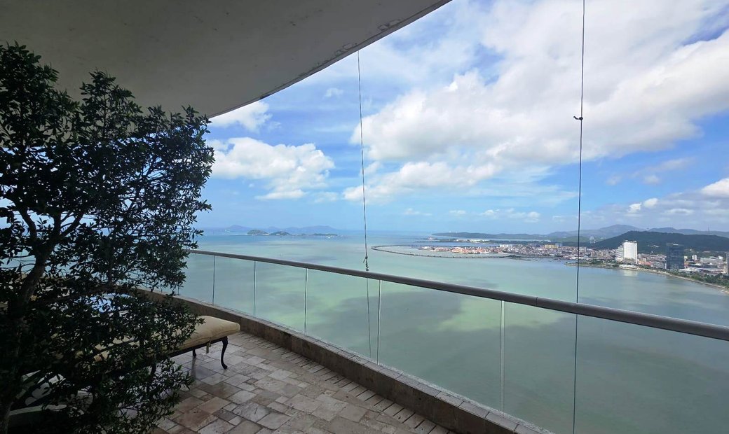 Curated visual reference: Exclusive Penthouse At The Point Luxury In Panama City Panama Photo Inspiration
