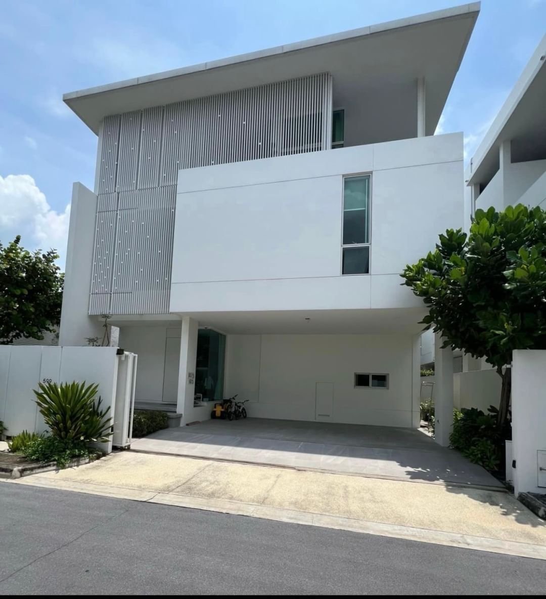 Villa in Nawamin, Bangkok, Thailand 1 - 15953975