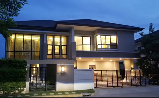 House in Chim Phli, Bangkok, Thailand 1