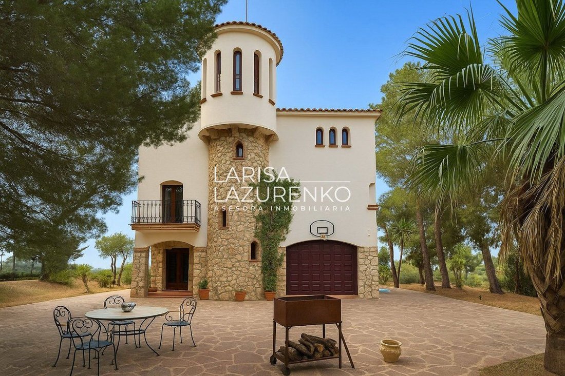 Chalet in Riudecanyes, Catalonia, Spain 3 - 15912894