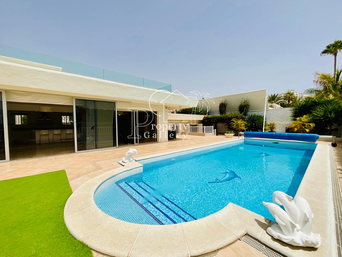 Villa in Playa de las Americas, Canary Islands, Spain 5 - 15954538