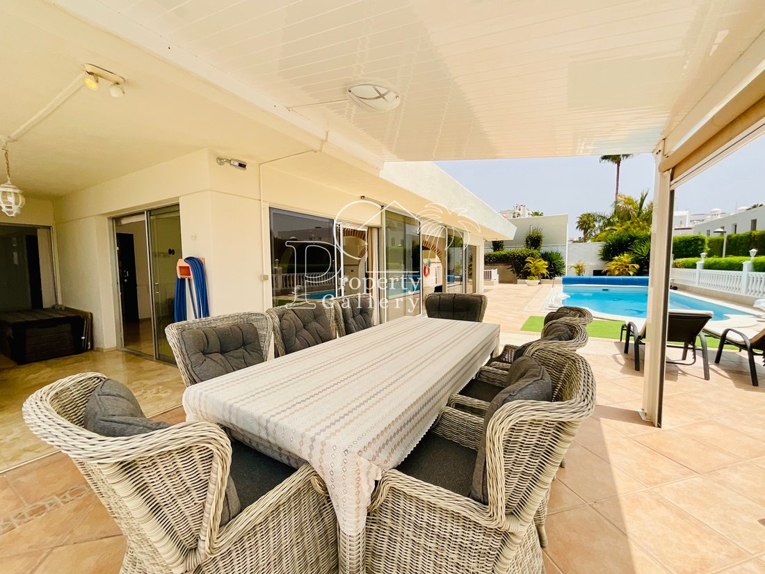 Villa in Playa de las Americas, Canary Islands, Spain 4 - 15954538