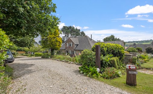 House in Harman's Cross, England 1