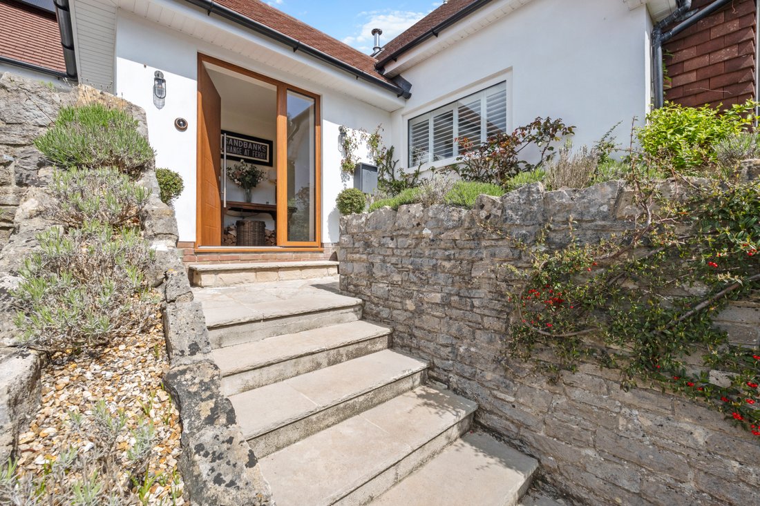 House in Studland, England 3 - 15954557