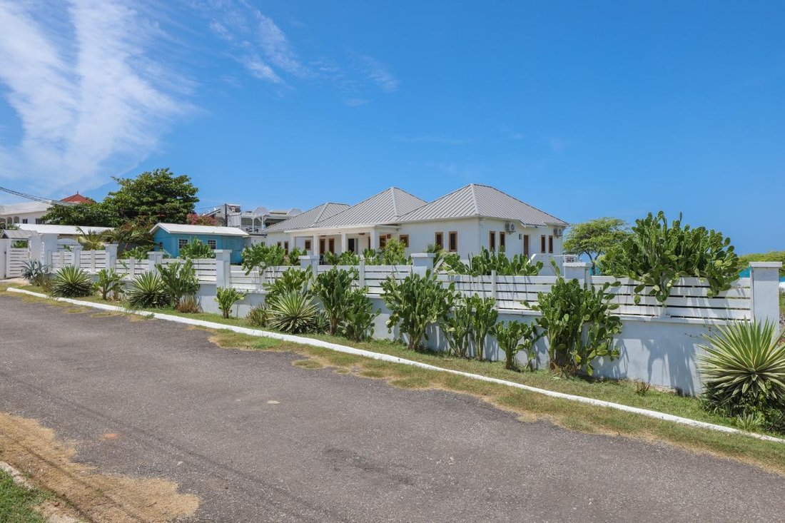 Villa in Treasure Beach, St. Elizabeth Parish, Jamaica 4 - 15954540
