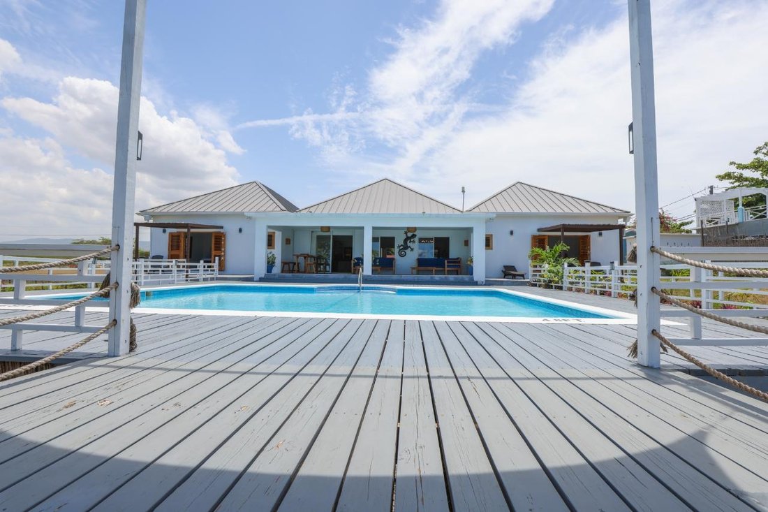 Villa in Treasure Beach, St. Elizabeth Parish, Jamaica 3 - 15954540