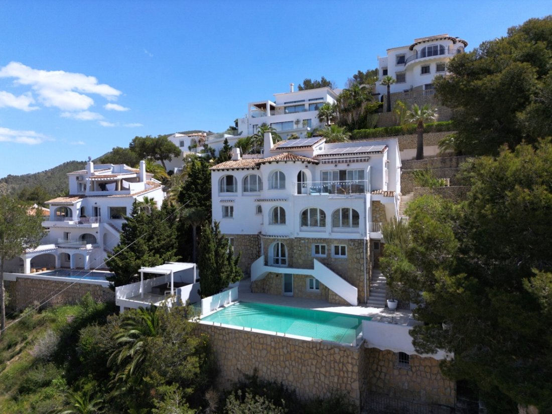 Villa in Moraira, Teulada, Valencian Community 1 - 15954681