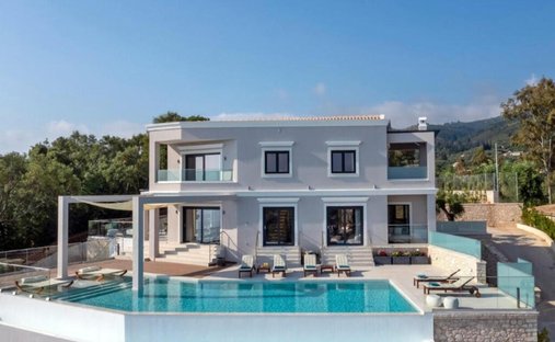 Villa in Kassiopi, Decentralized Administration of Peloponnese, Western Greece and the Ionian, Greece 1