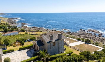 House in Oia, Oya, Spain 1