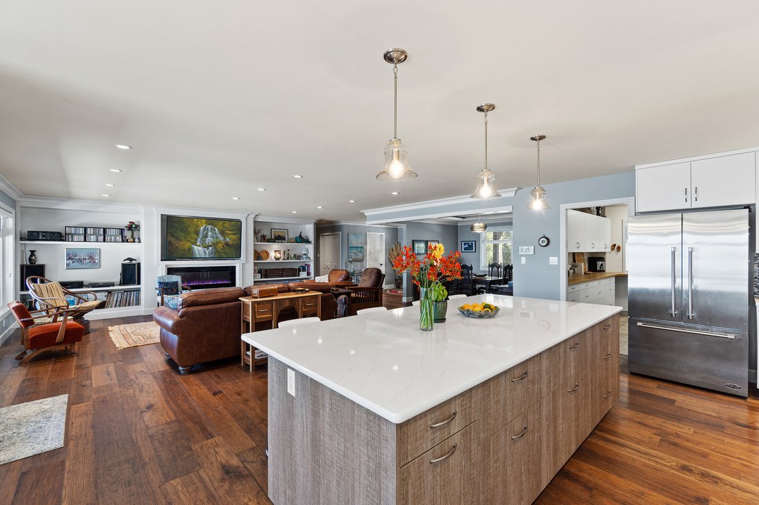 House in Gabriola, British Columbia, Canada 5 - 15955994