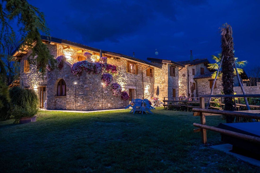 Country House in Gubbio, Umbria, Italy 2 - 15956898