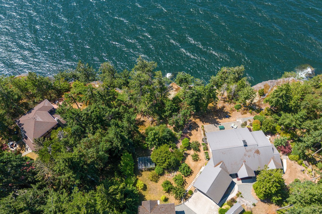 House in Gabriola, British Columbia, Canada 4 - 15955994