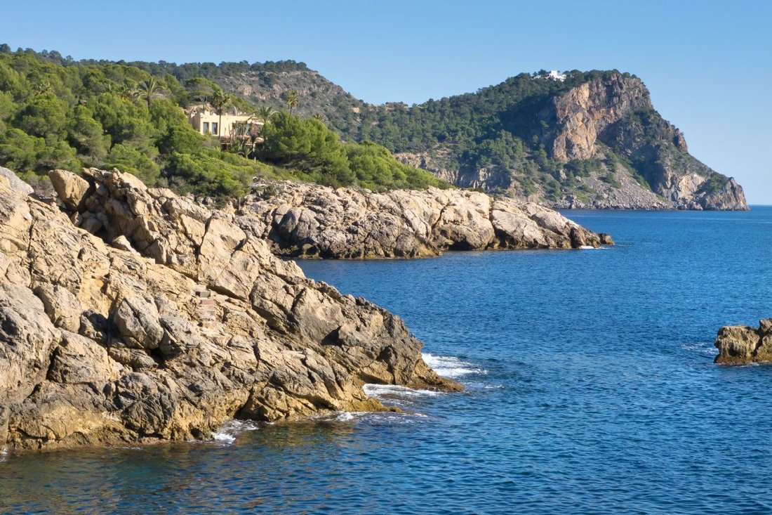 Villa in Cala Mastella, Santa Eularia des Riu, Balearic Islands 2 - 15956488