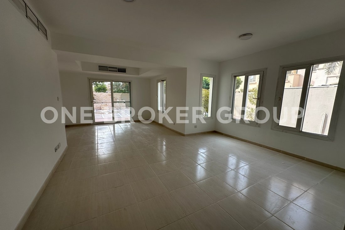 Villa in The Springs, Dubai, United Arab Emirates 4 - 15957536