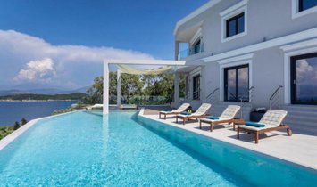 Villa in Kassiopi, Decentralized Administration of Peloponnese, Western Greece and the Ionian, Greece 1