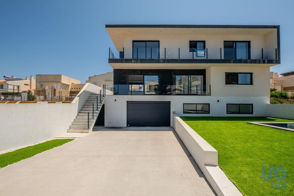 Townhouse in Silveira, Lisbon, Portugal 1 - 15958409