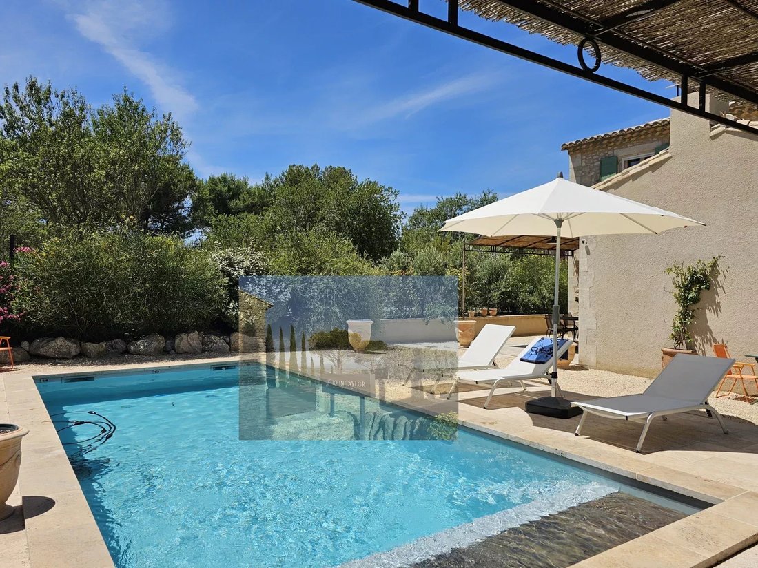 House in Eygalières, Provence-Alpes-Côte d'Azur, France 3 - 15553278